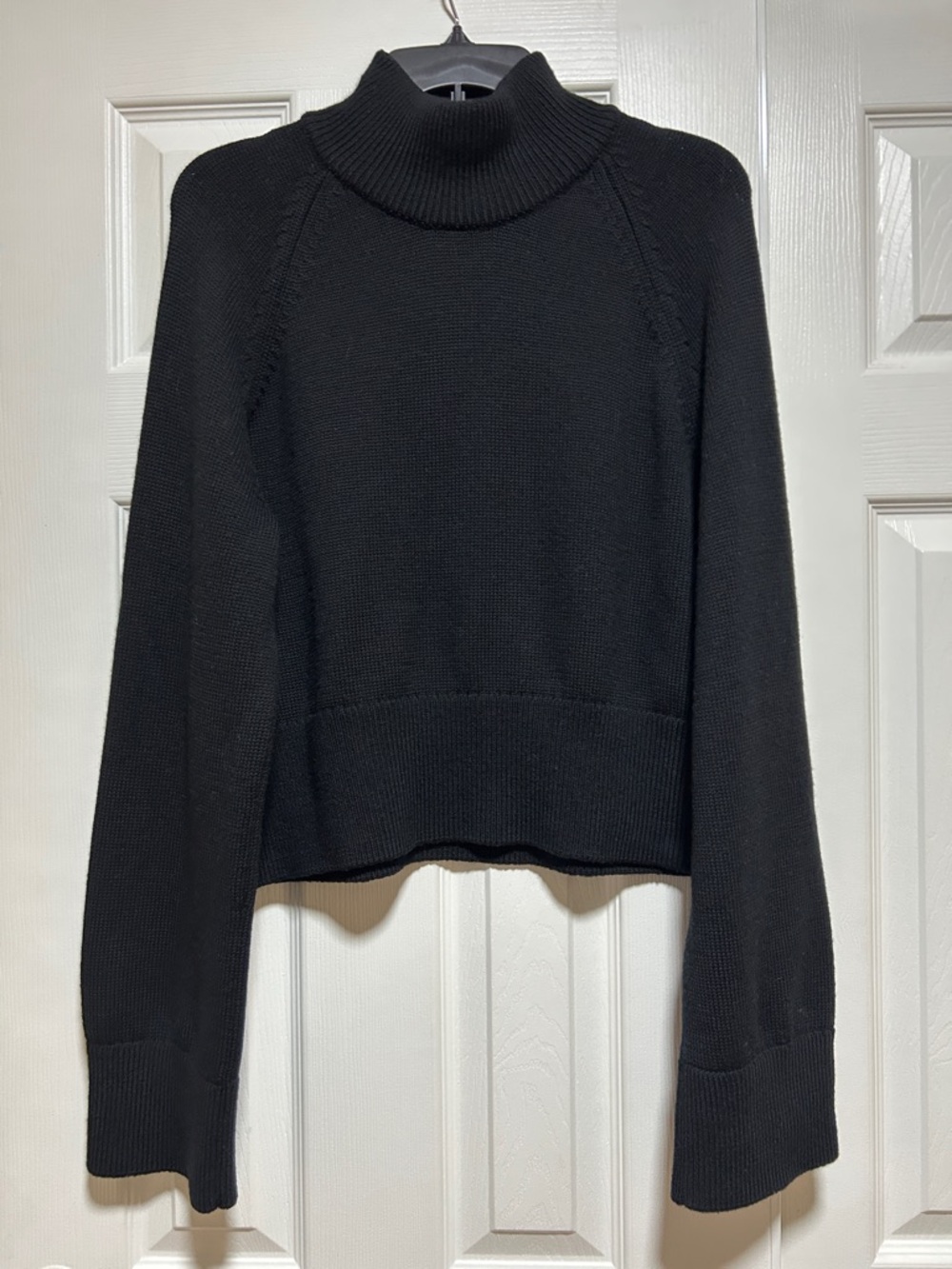Quince Australian Merino Wool Cropped Mock Neck Sweater Black - Size Medium - Picture 2 of 7